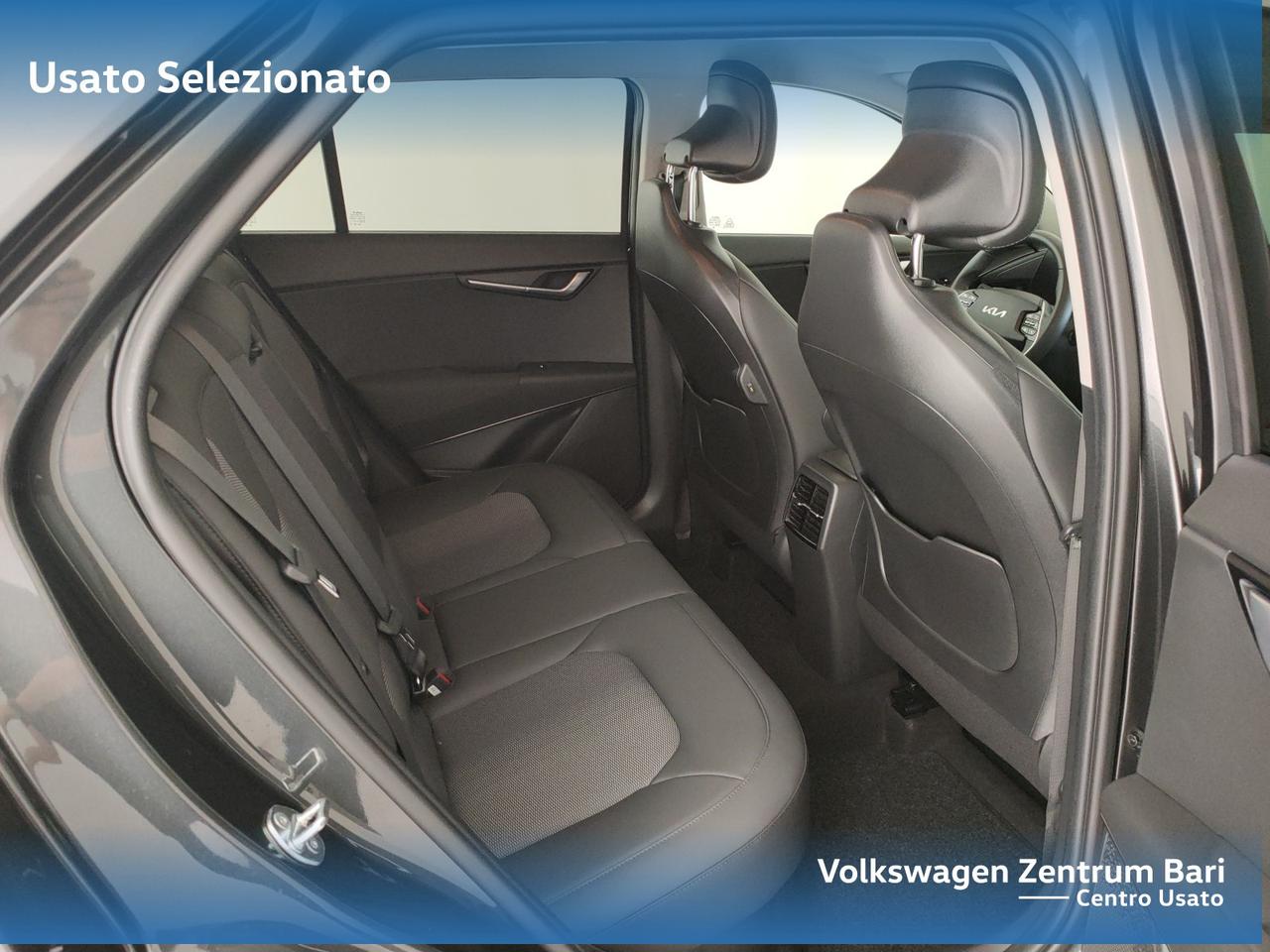 Kia Niro 1.6 gdi hev style dct6