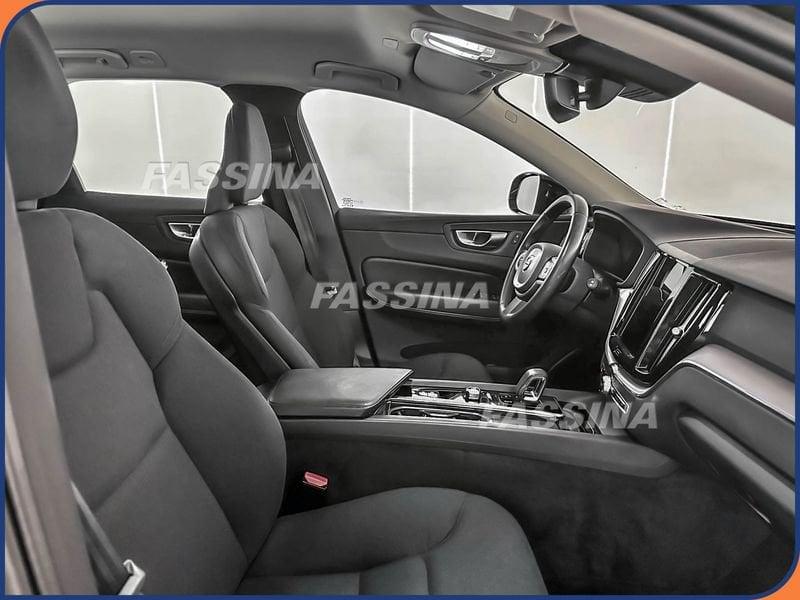 Volvo XC60 XC60 2.0 b4 Momentum Pro auto