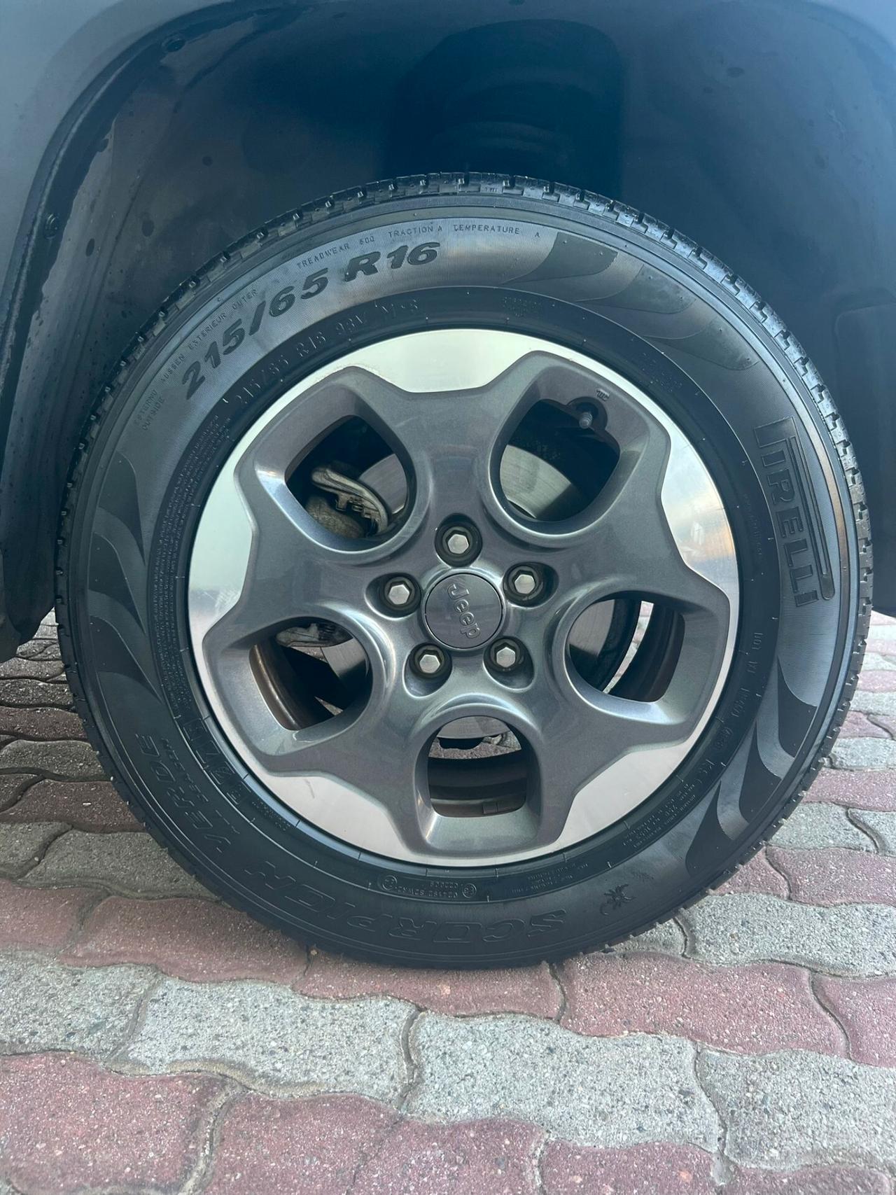 Jeep Renegade 2.0 Mjt 4WD 120cv (88kw) Sport