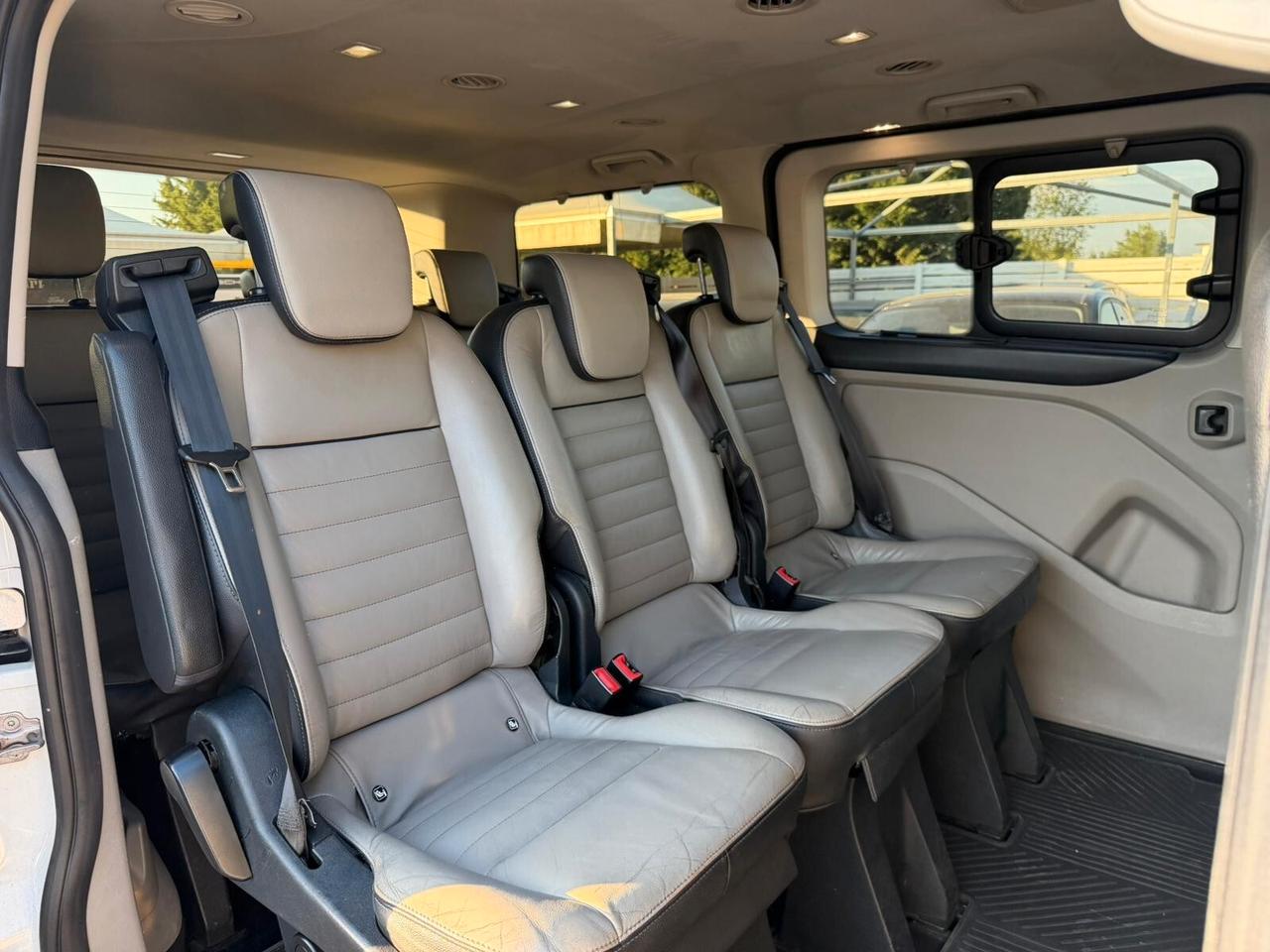 Ford Tourneo Custom 310 2.0 TDCi 130CV PL Titanium