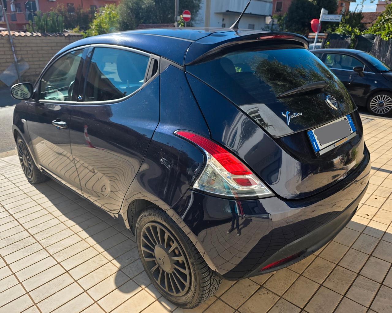 Lancia Ypsilon 1.2 69 CV 5 porte GPL Ecochic Elefantino Blu