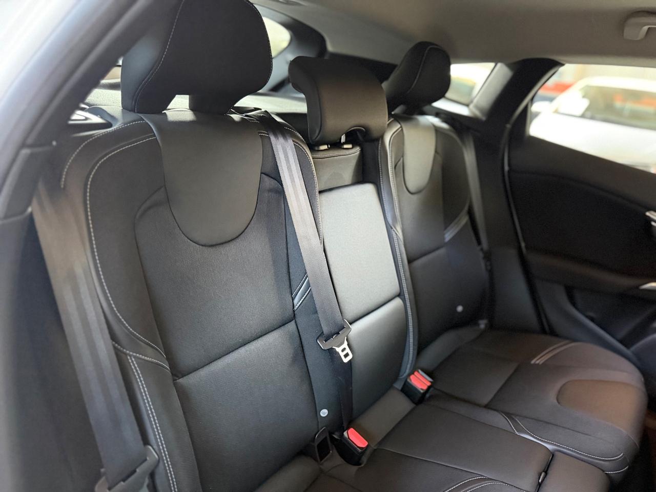 Volvo V40 D3 Geartronic Momentum