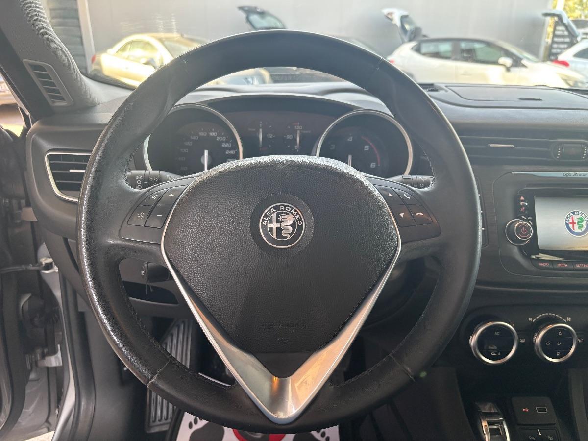 ALFA ROMEO - Giulietta - 1.6 JTDm 120 CV Super Launch Edition