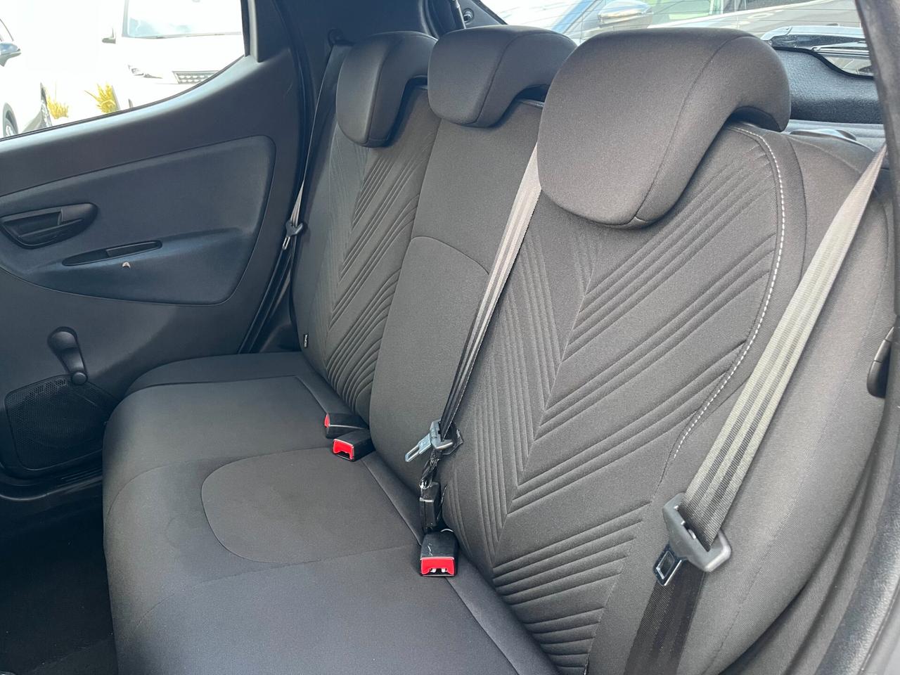 Lancia Ypsilon 1.0 FireFly 5 porte S&S Hybrid Gold