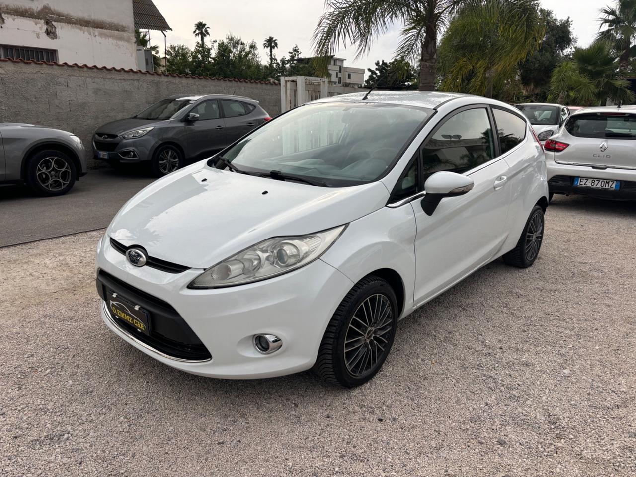 FORD FIESTA 1.4 GPL TITANIUM 3 PORTE OK NEOPATENTATI