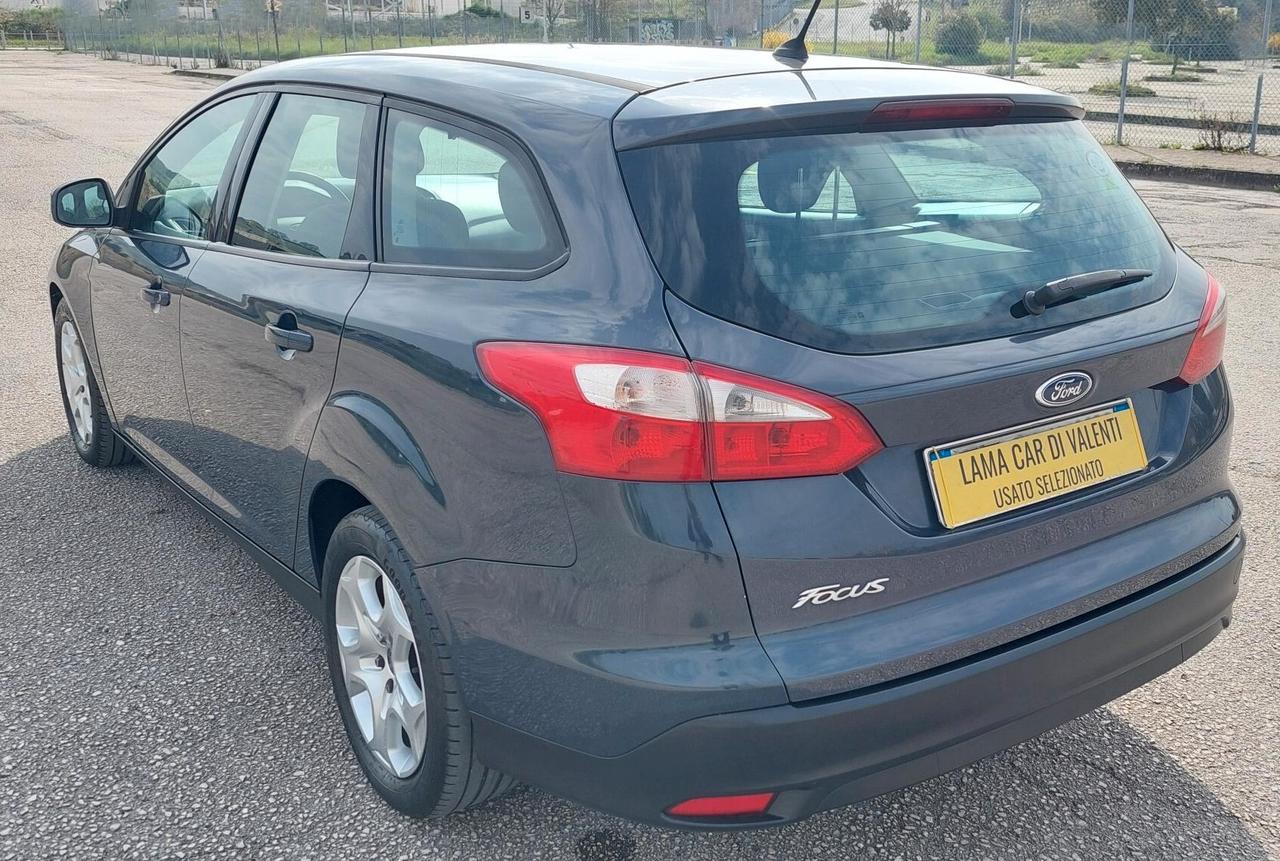 FORD FOCUS SW - SPAZIOSA PER LAVORO E FAMIGLIA