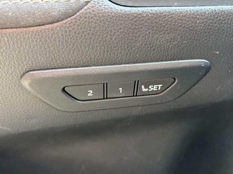 Toyota C-HR 2.0 PHEV E-CVT Lounge
