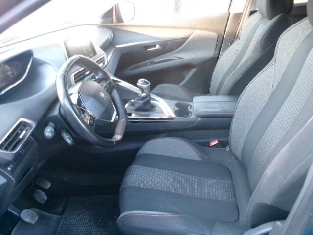 Peugeot 5008 BlueHDi 120 S&S Allure