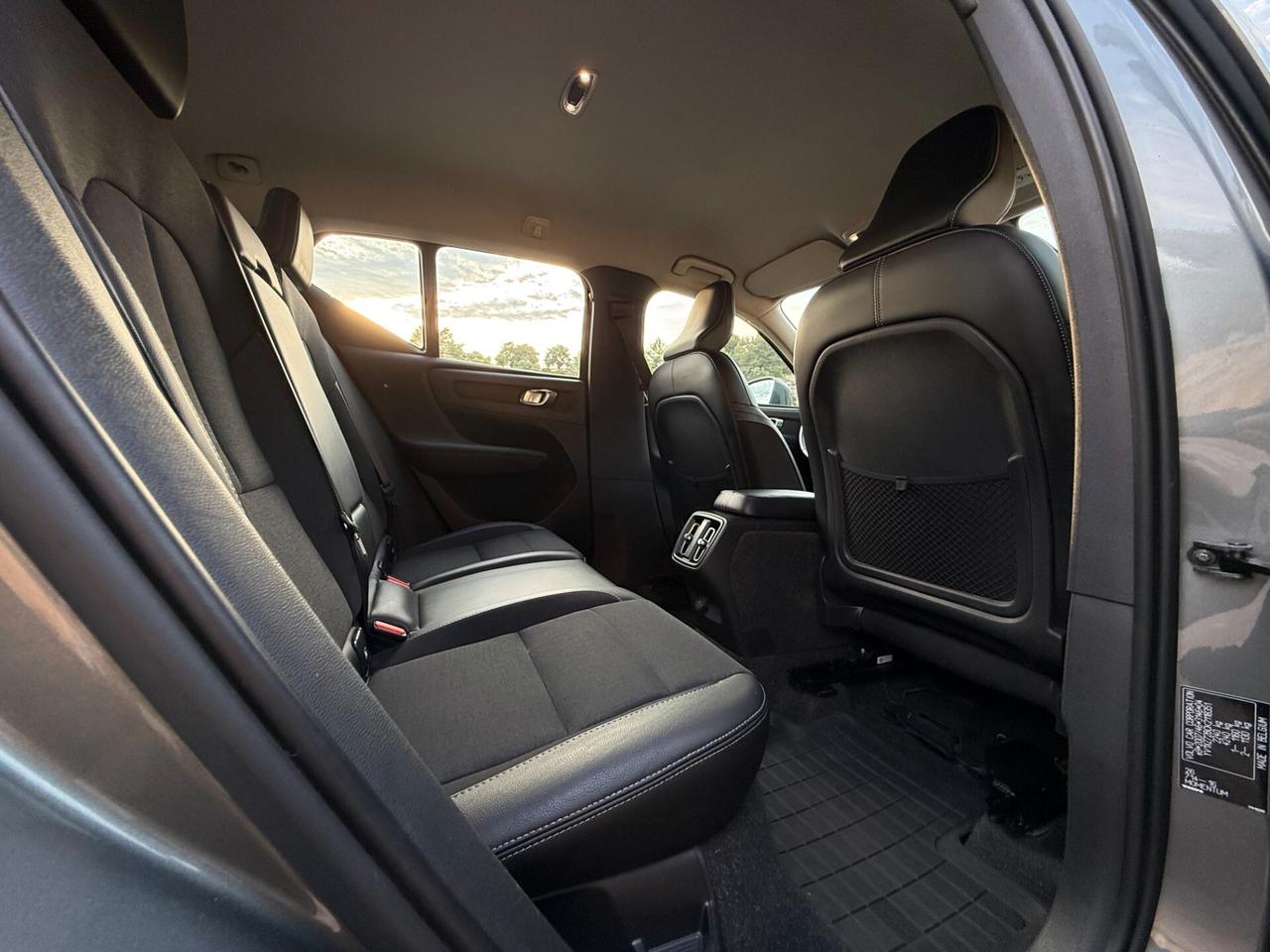 Volvo XC40 D4 AWD/2.0 150 CV/CERCHI 19"/TAGLIANDI VOLVO
