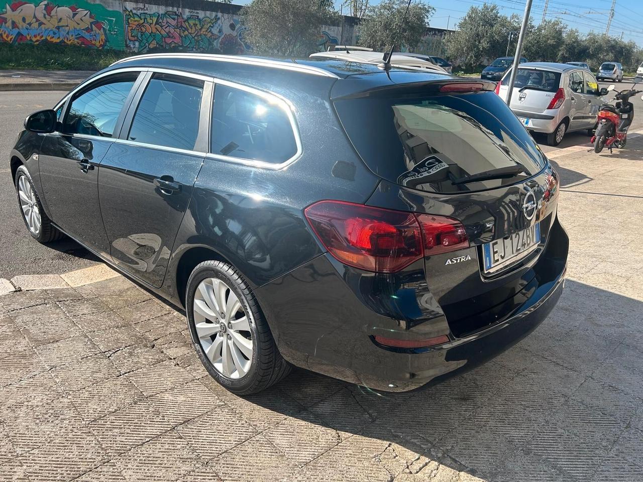 Opel Astra 1.4 100CV Sports Tourer Cosmo