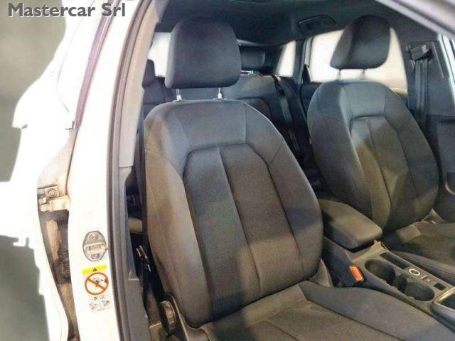 AUDI A3 Sportback 30 1.5 g-tron S line s-tronic GE929CL
