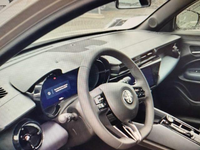 ALFA ROMEO Junior 1.2 136 CV Hybrid eDCT6