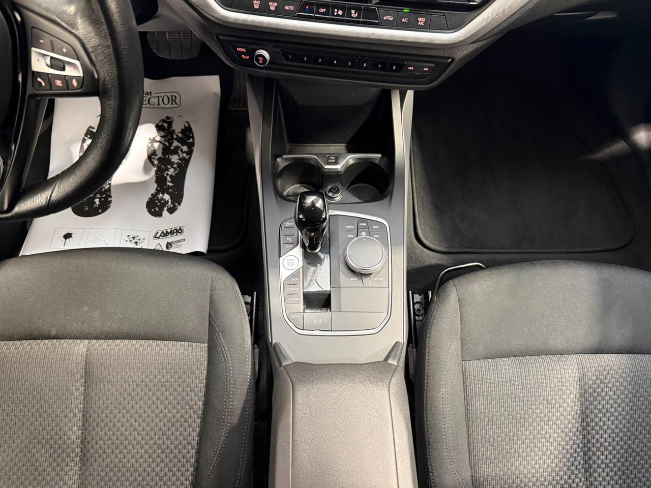 Bmw 118 118d 5p. Business Advantage