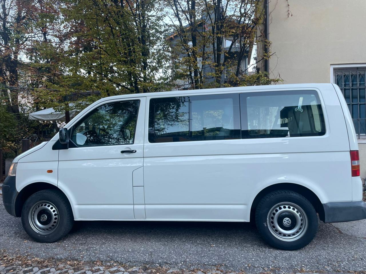 VW T5 TRANSPORTER SHUTTLE 2.5 TDI/174CV 9POSTI