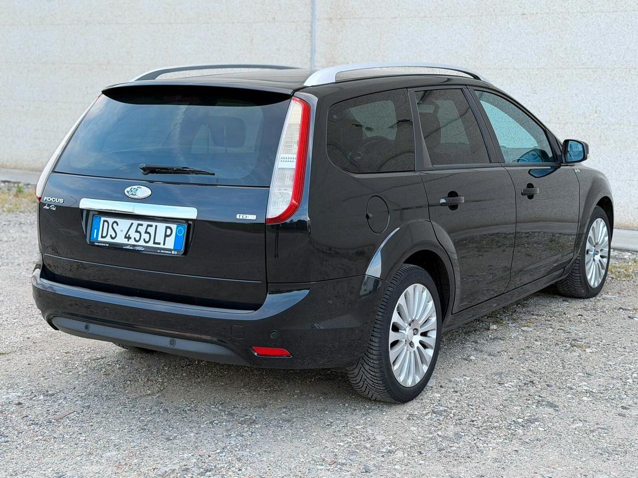 FORD FOCUS 2.0 TITANIUM CAMBIO AUTOMATICO