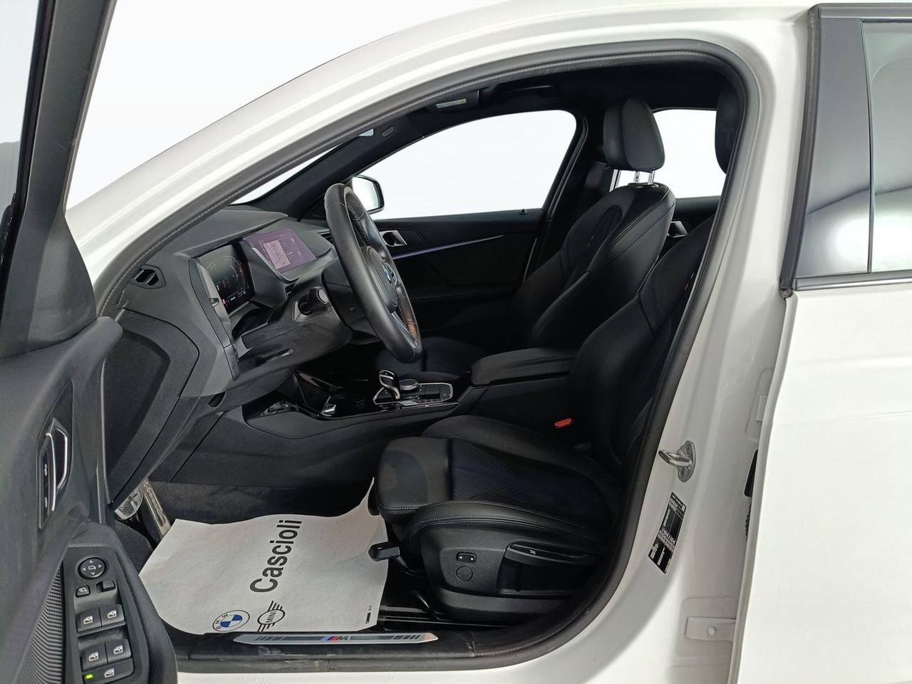 BMW Serie 1 F40 - 116d Msport auto