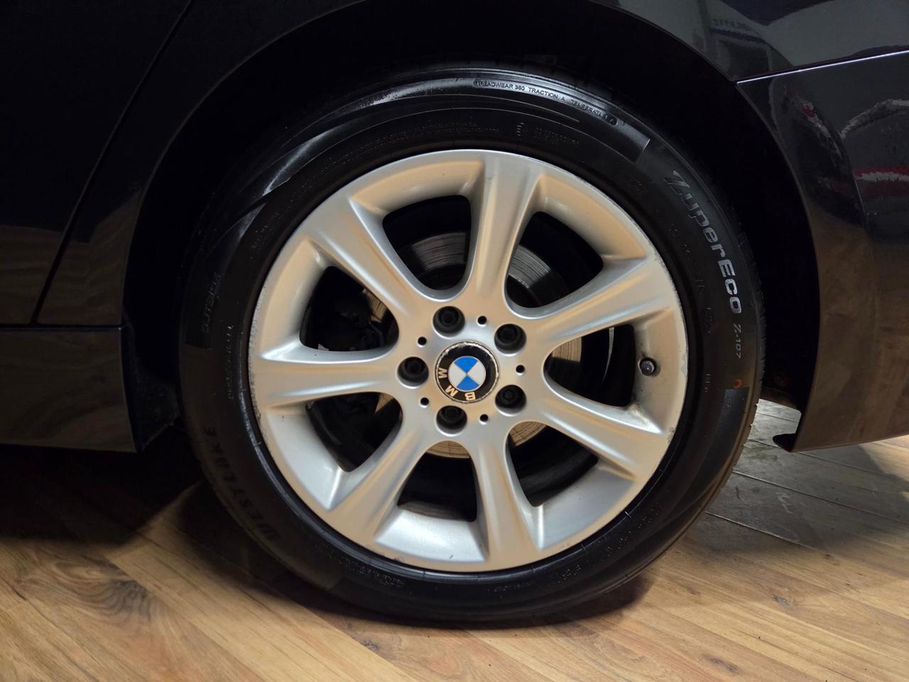 BMW 320 d Touring Business auto