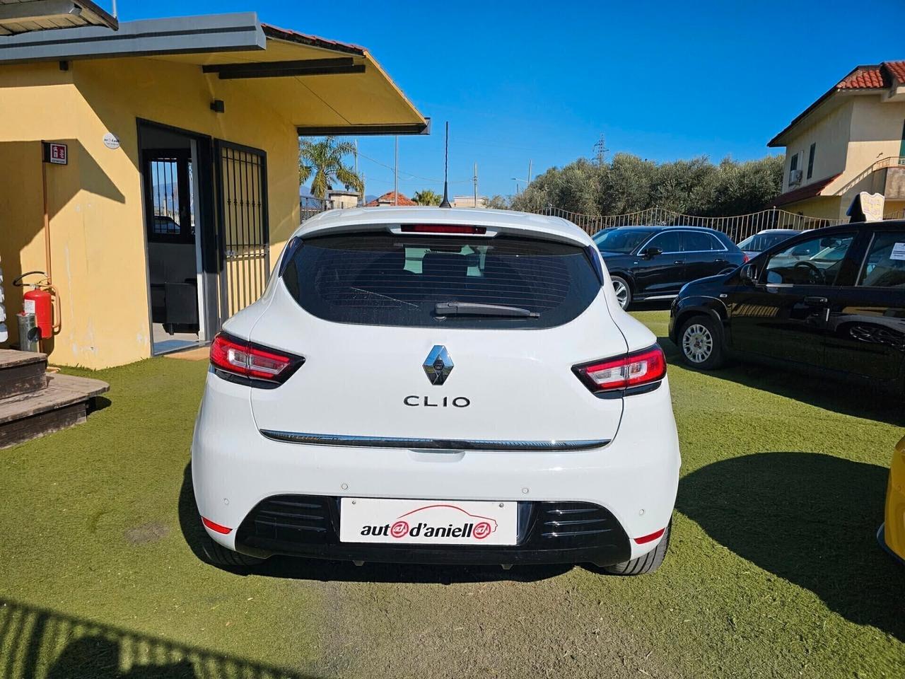 Renault Clio dCi 8V 90 CV 5 porte Duel2