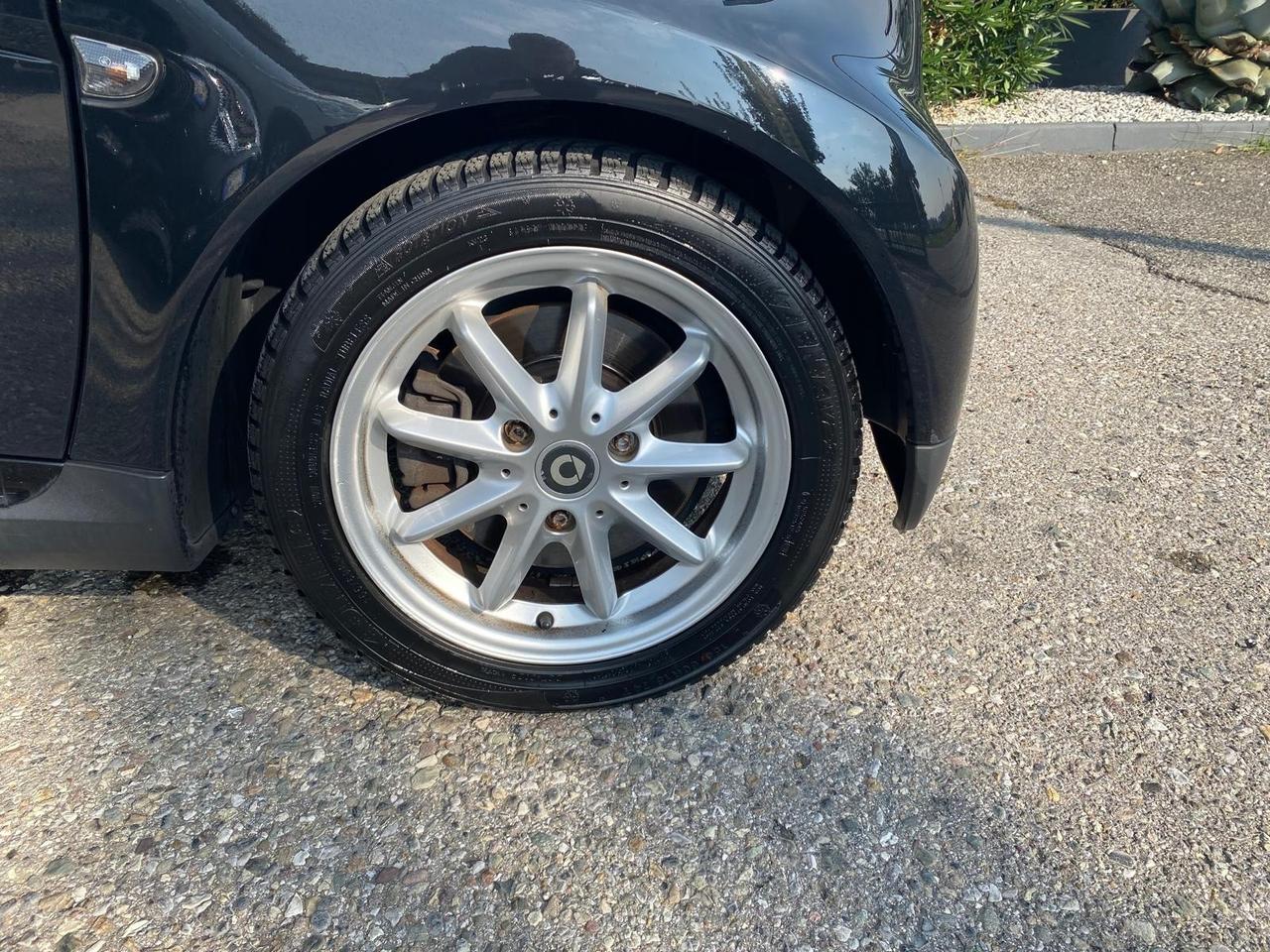 Smart ForTwo 1000 52 kW coupé pure