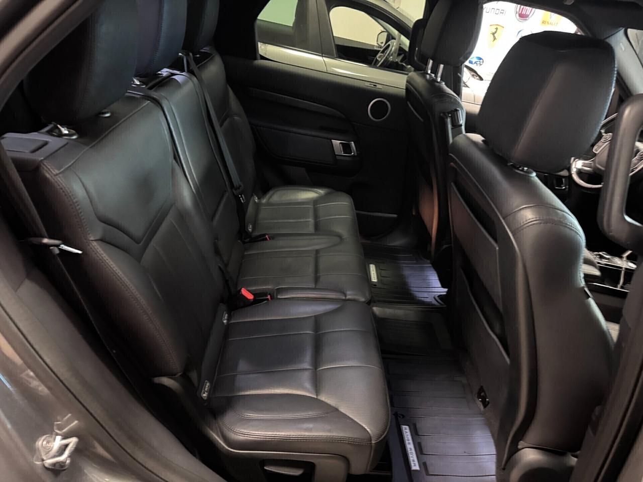 Land Rover Discovery 2.0 SD4 240 CV HSE Luxury 7 POSTI