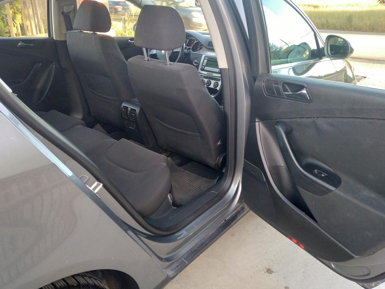Volkswagen Passat 2.0 TDI DPF Comfortline