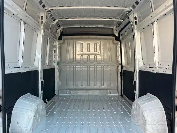 Peugeot Boxer 330 2.2 Diesel 140 cv L2H2