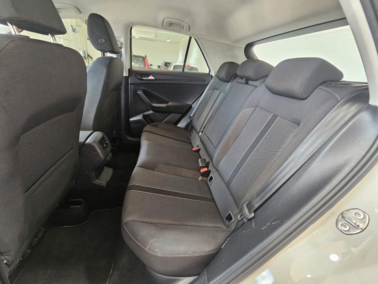 Volkswagen T-Roc 2.0 tdi R-Line 115cv *OFFERTA DEL MESE*