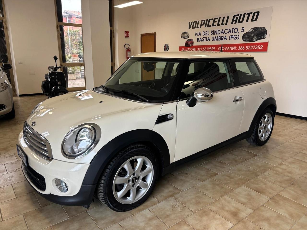 MINI COOPER ANNO 2013 DS 1.6 ADATTA NEOPATENTATI KM 218 MILA