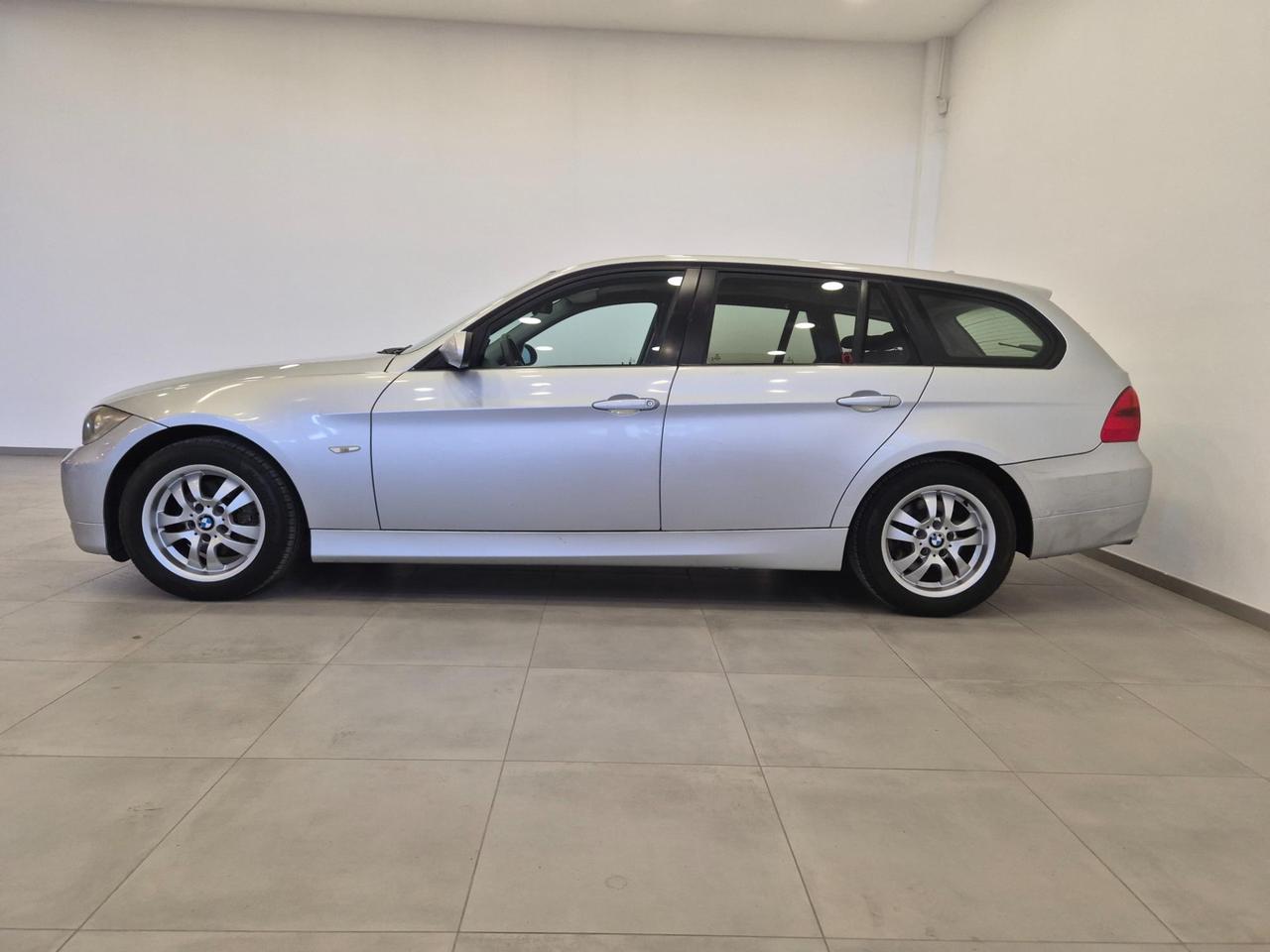 BMW 320 d cat Touring - Bluetooth - Clima auto