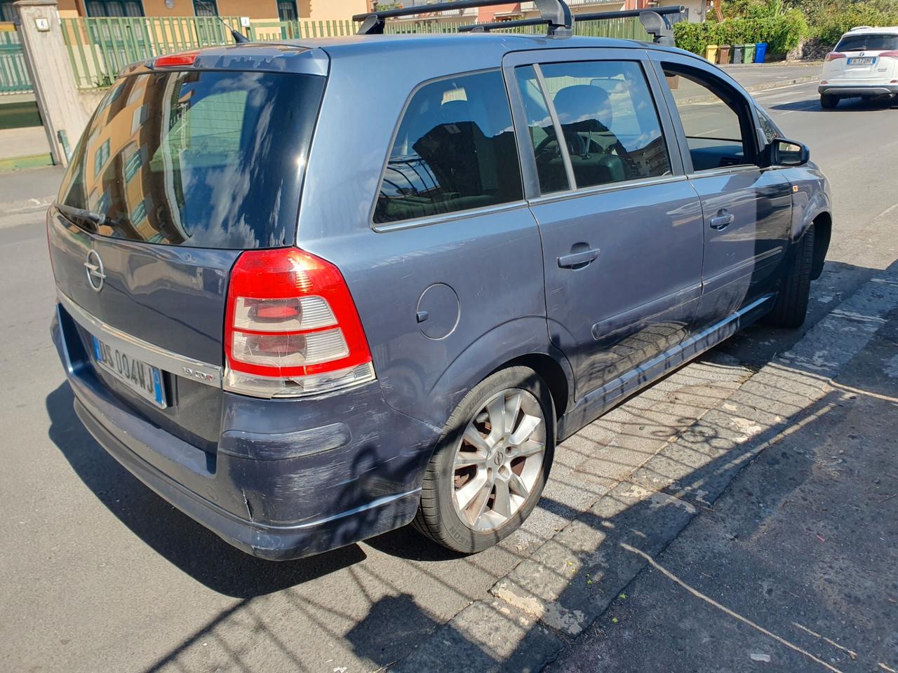 Opel Zafira 1.9 16V CDTI 150CV Cosmo 7 posti frizione nuova
