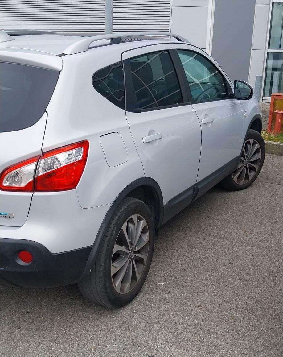 Nissan Qashqai 1.5 dCi DPF N-tec 4WD - 2010