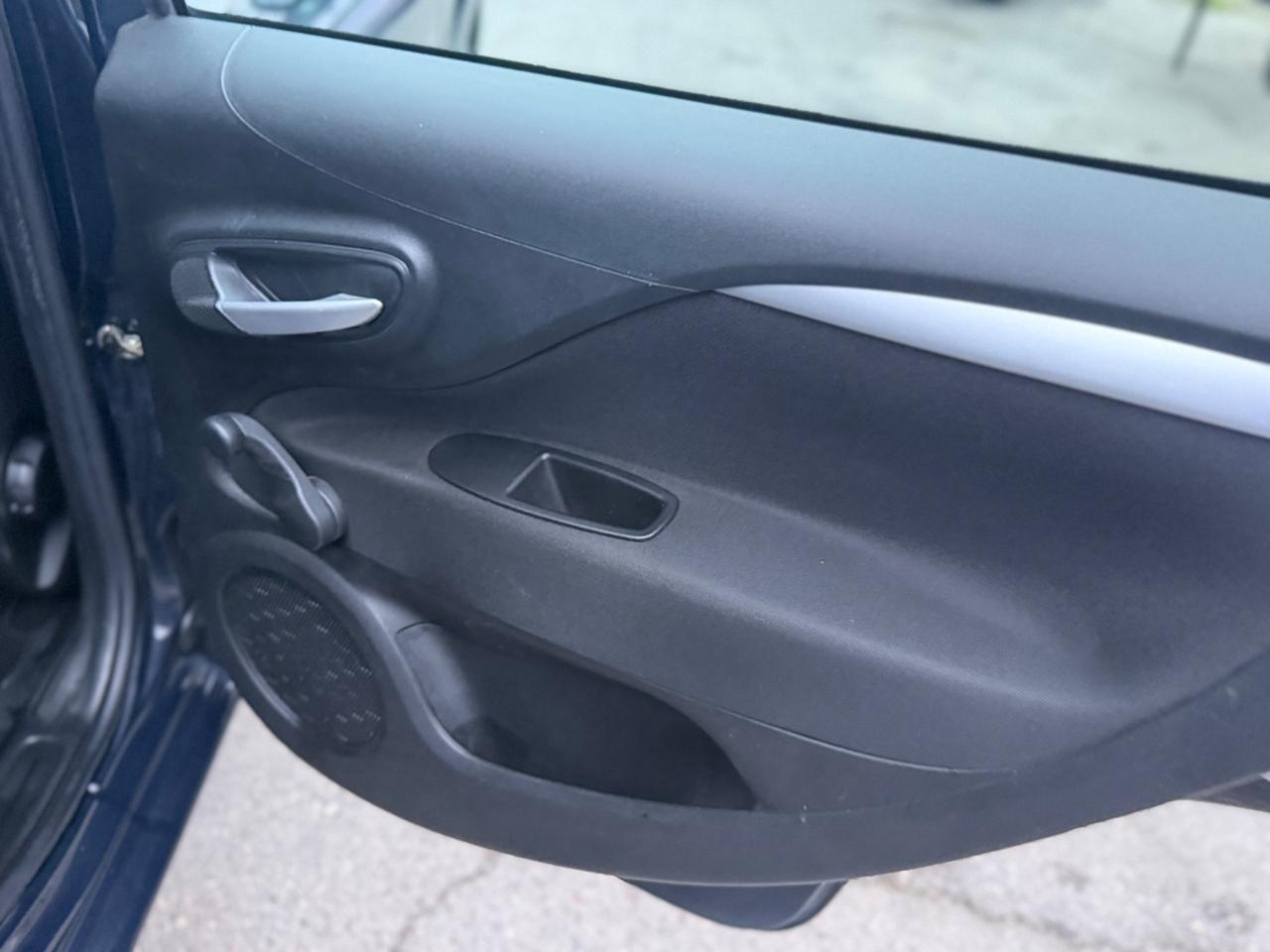 Fiat Punto 1.4 8V 5 porte Natural Power Street