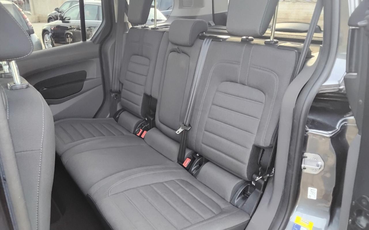 Ford Tourneo Connect 1.5 TDCi 120 CV Powershift Titanium