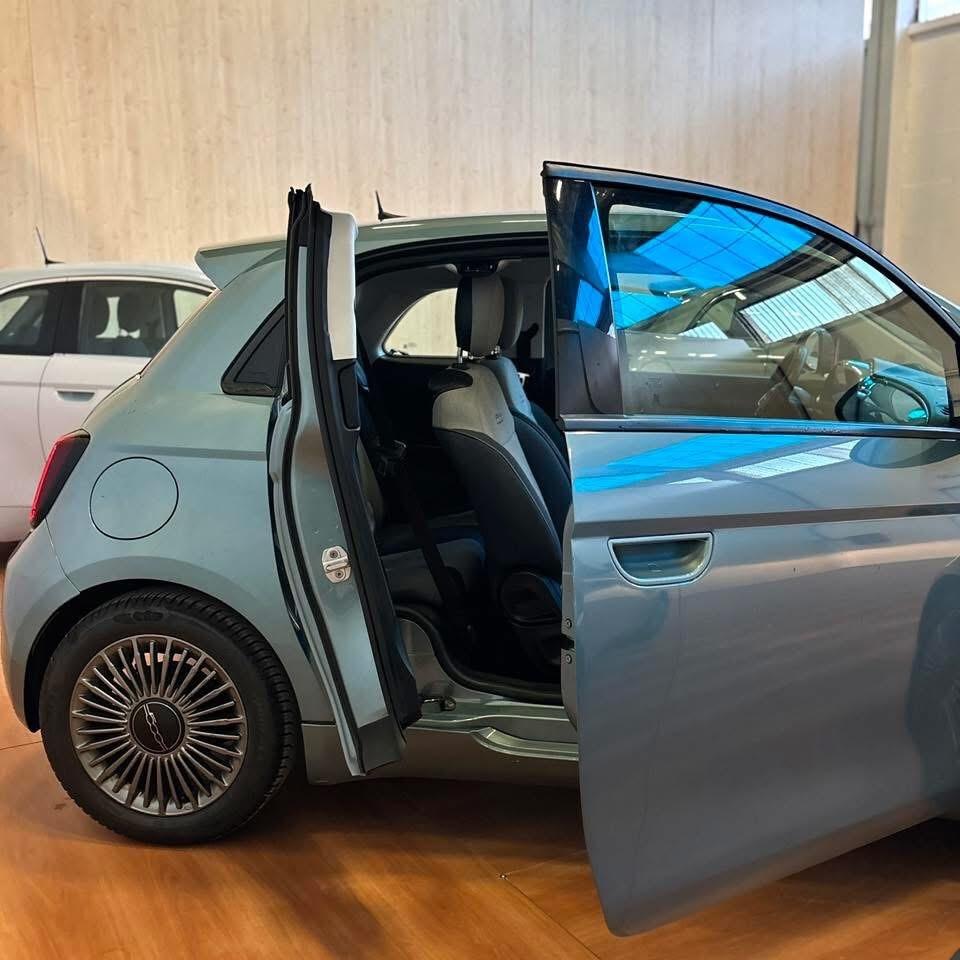 Fiat 500 500e 3+1 42 kWh Icon