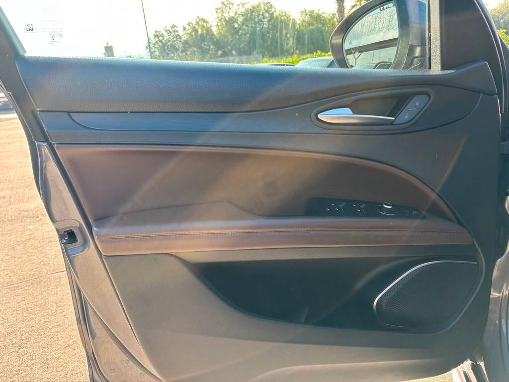 Alfa Romeo Stelvio 2.2 Turbodiesel 210 CV2018/176.00 KM Tua a soli 169 Euro al mese