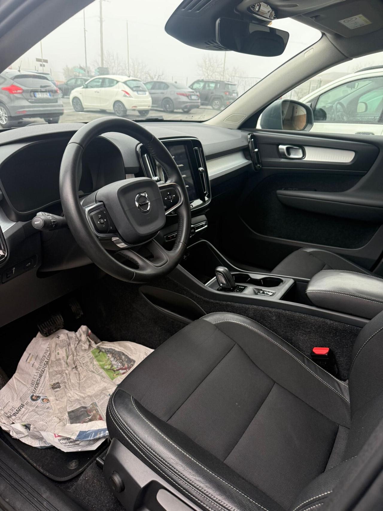 Volvo XC40 D3 AWD Geartronic Momentum