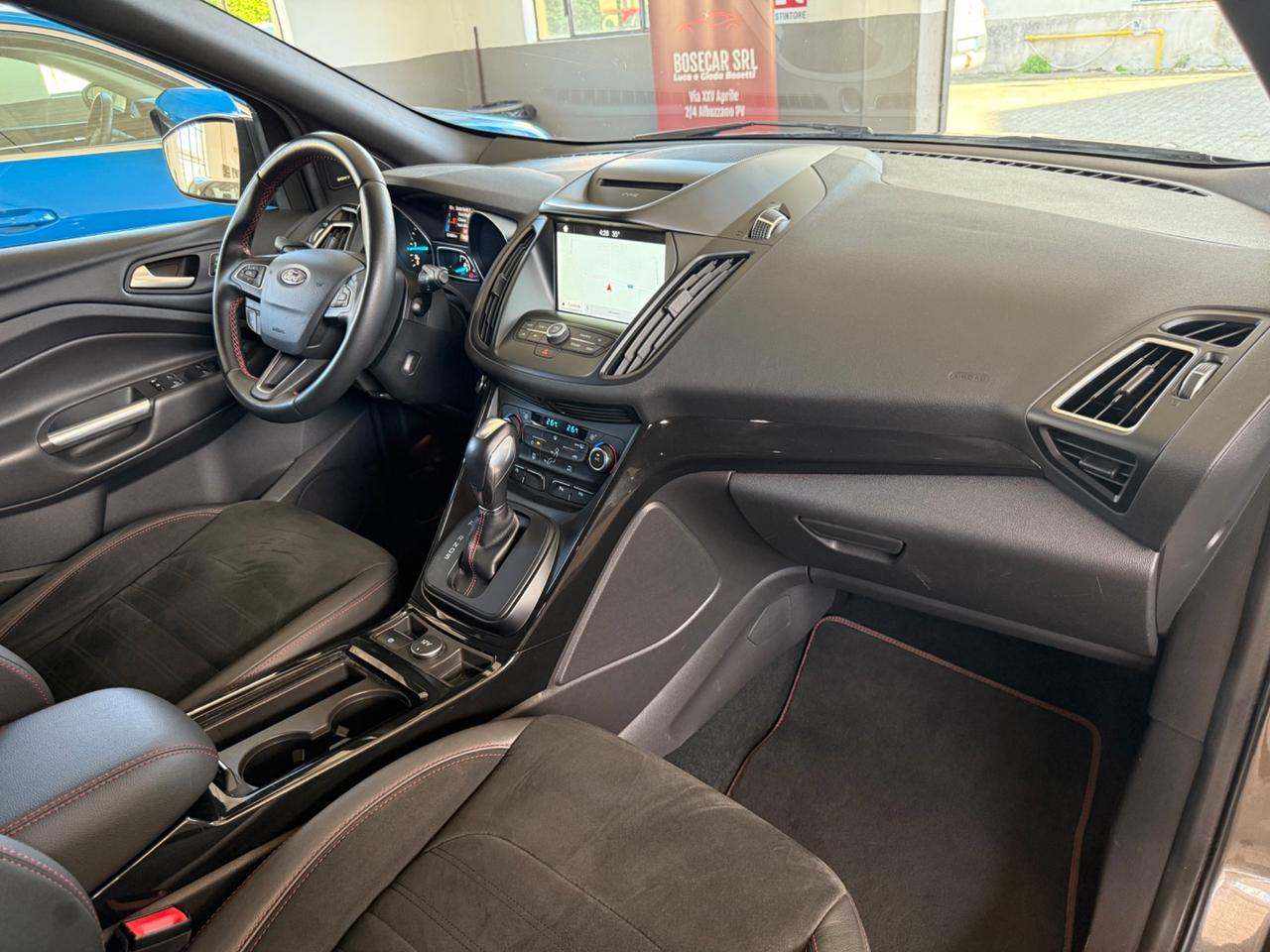 Ford Kuga 1.5 TDCI 120 CV S&S 2WD Powershift ST-Line