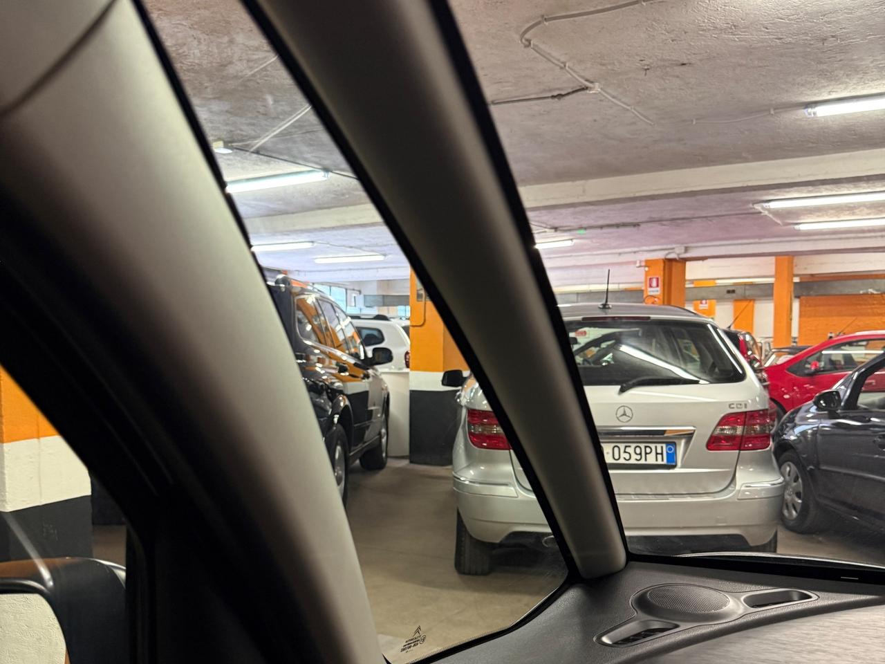 MERAVIGLIOSA CITROËN C3 PICASSO ADATTA A NEOPATENTATI
