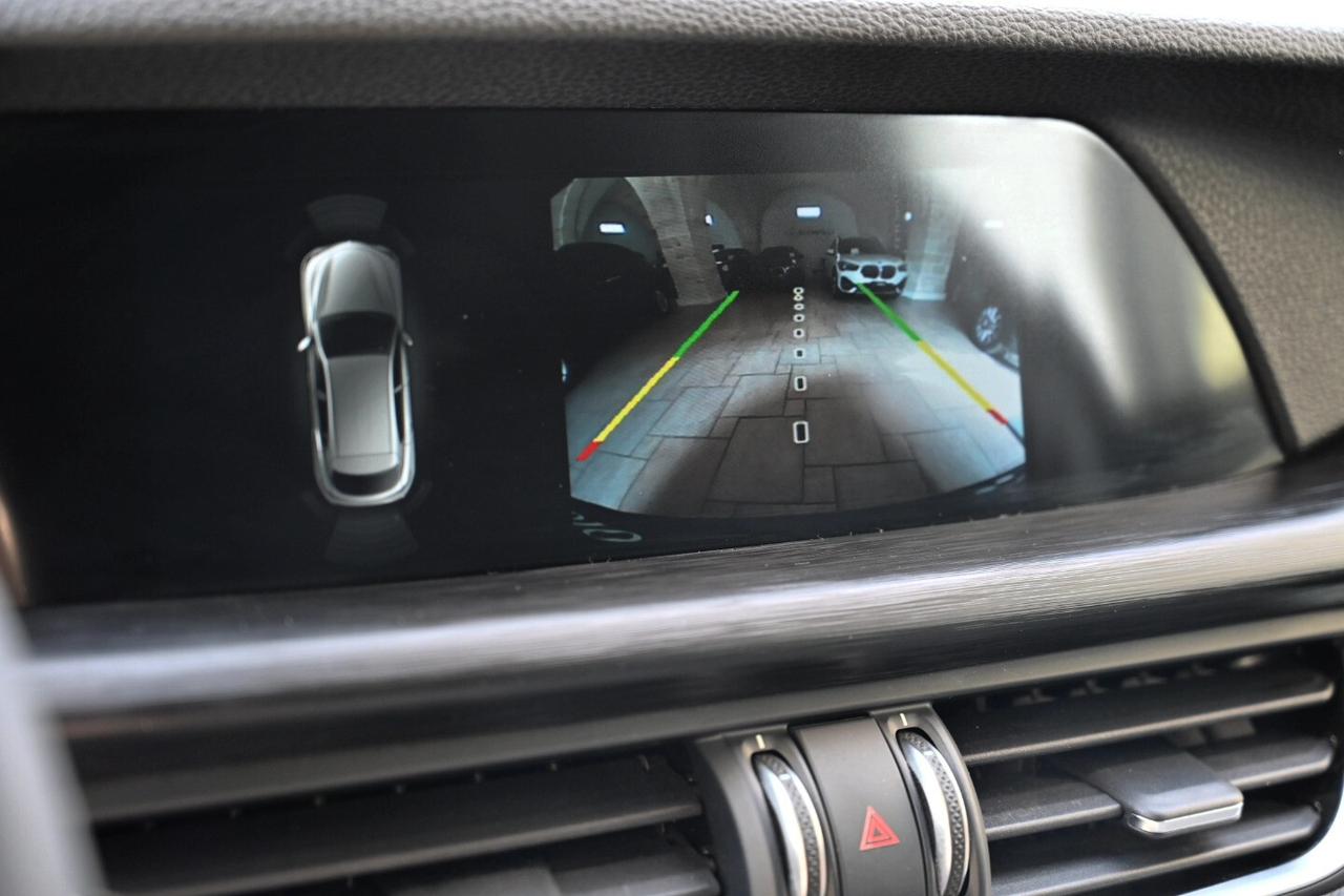 Alfa Romeo Stelvio 2.2 Turbodiesel 210 CV AT8 Q4 Super