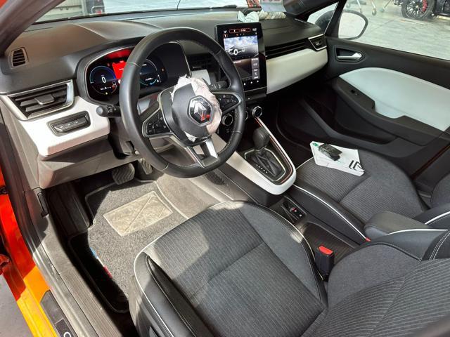 RENAULT Clio FULL HYBRID E-TECH 145CV TECHNO