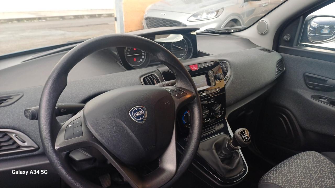 Lancia Ypsilon 1.0 FireFly 5 porte S&S Hybrid Gold