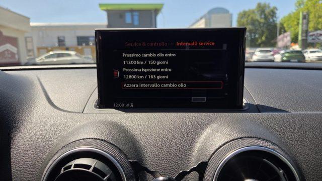 AUDI A3 SPB 30 g-tron S tronic Business PERMUTE TETTO
