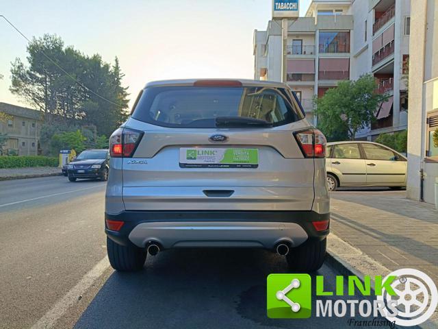 FORD Kuga 1.5 TDCI 120 CV S&S 2WD Powershift Business