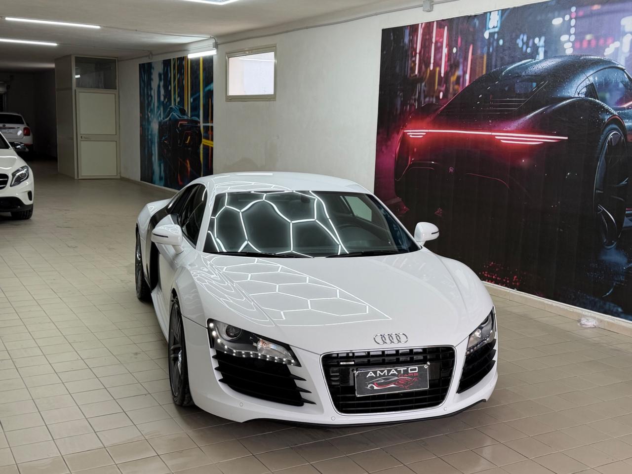 Audi R8 4.2 V8 FSI quattro R tronic