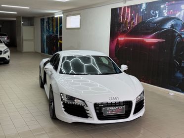 Audi R8 4.2 V8 FSI quattro R tronic
