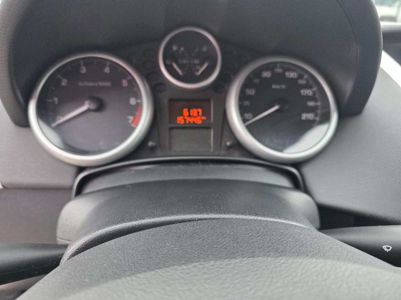 Peugeot 207 1.4 8V 75CV 5p. Active