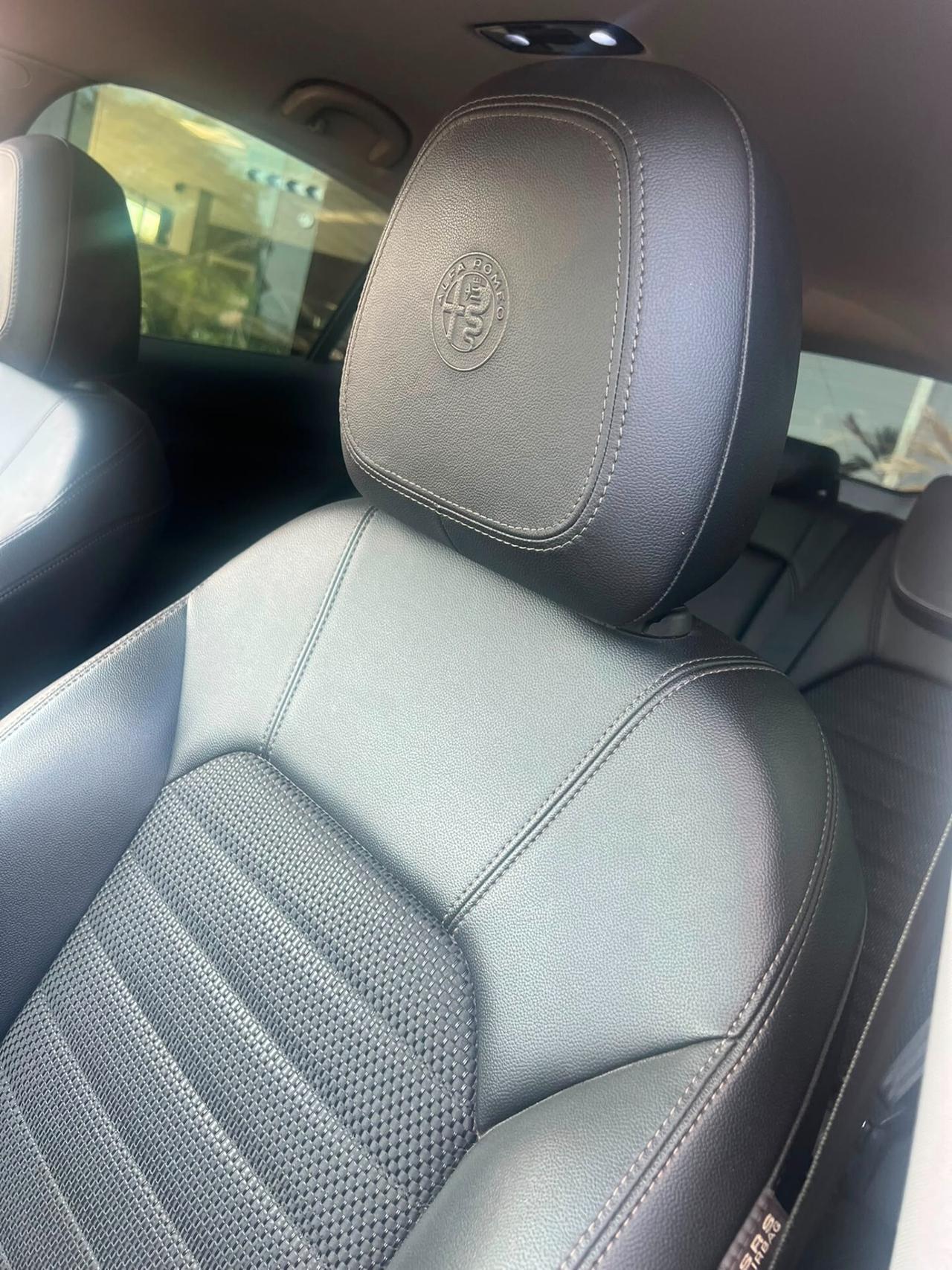 Alfa Romeo Stelvio 2.2 Turbodiesel 190 CV AT8 Q4 Business