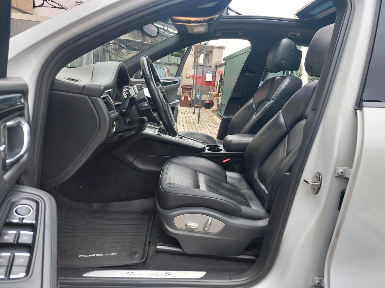 Porsche Macan 3.0d S 250cv PDK F1 SPORT NAVY TETTO P. C.21'