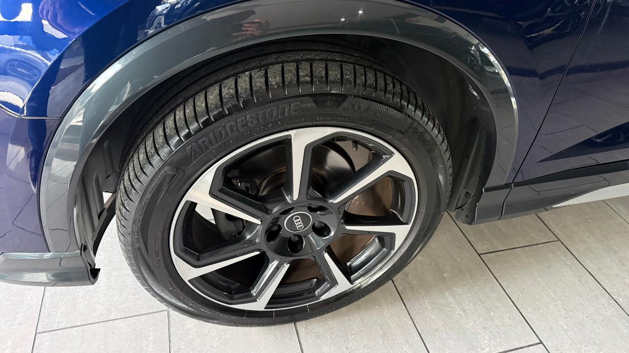 Audi Q3 SPORTBACK 35 TDI S tronic line QUATTRO