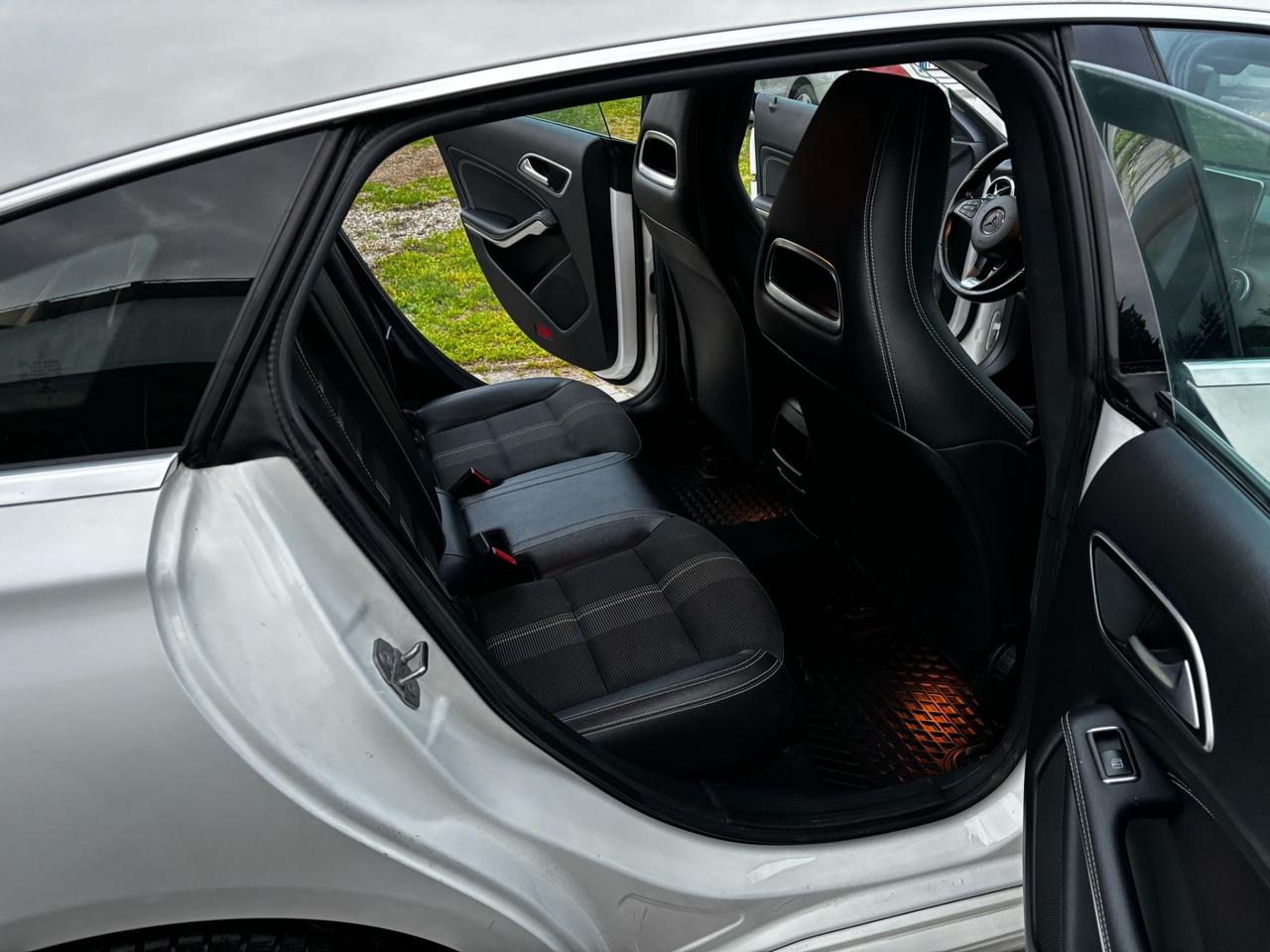 Mercedes-benz CLA 200 d S.W. Automatic Sport BELLISSIMA PERMUTABILE UNICO PROPRIETARIO